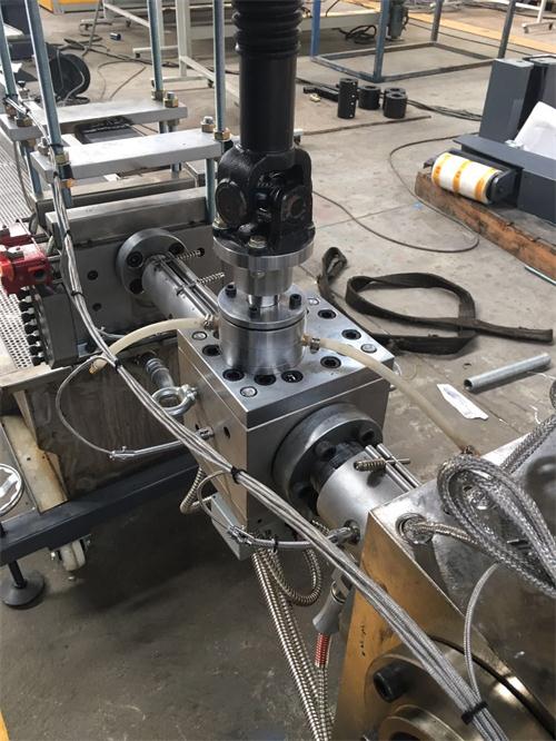 榴莲视频黄片+双柱换网器 PET打包带生产线